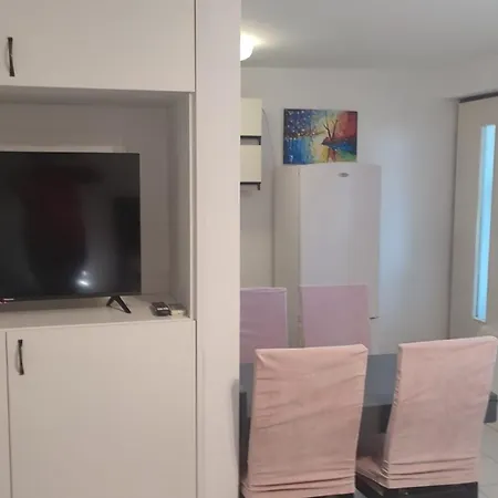 Apartment 5 Srca