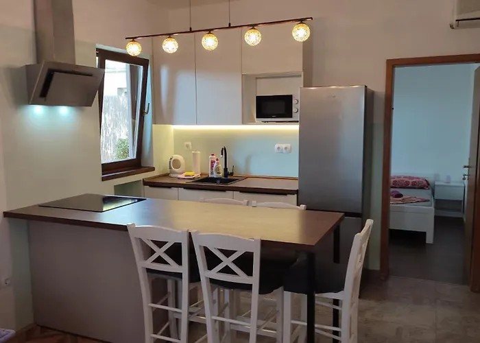 5 Srca Apartment Stanici